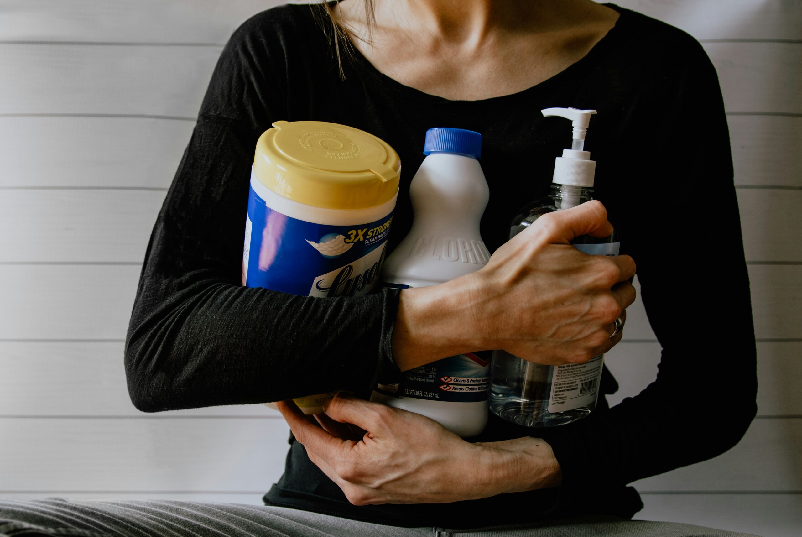 How Shared Cleanliness Builds Respect and Roommate Rapport